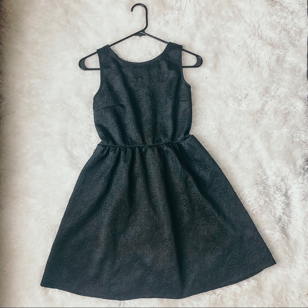 Xhilaration Black Floral Sleeveless Dress Size M